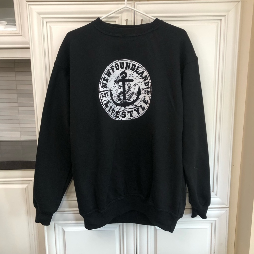 GBL Industry men’s graphic sweatshirt